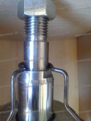 B3182 Стойка газомасляная задняя левая