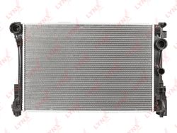 RB1688 Радиатор охлаждения двигателя